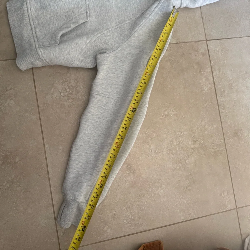 Lululemon Scuba Hoodie Light Gray Women's Half-Zip Hoodie - Picture 8 of 8